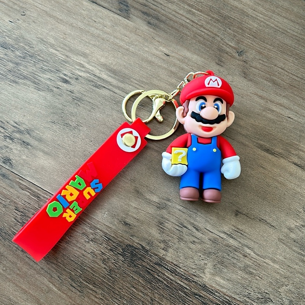 - Super Mario Bros silicone keychain 3D by Nintendo